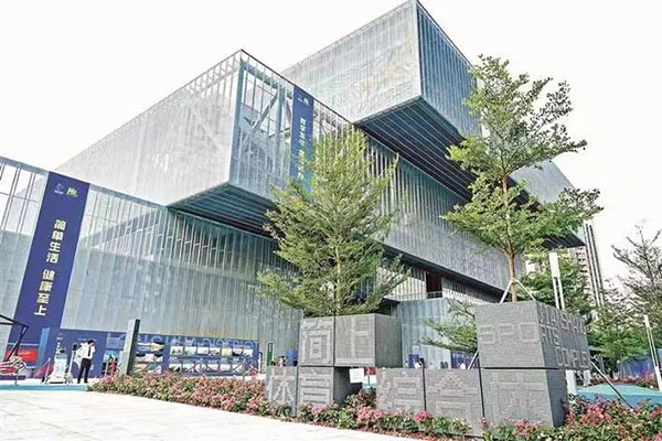 Blueway 스포츠 문화 센터 수영장 프로젝트: 심천 용화구 Jianshang 스포츠 단지